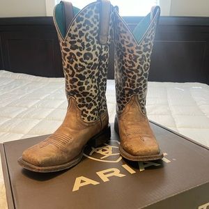 Ariat Circuit Savannah Boots- Cheetah